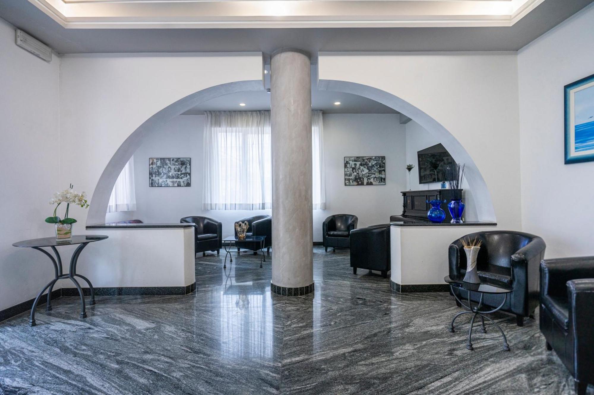 Hotel Della Motta Bellaria-Igea Marina Bagian luar foto