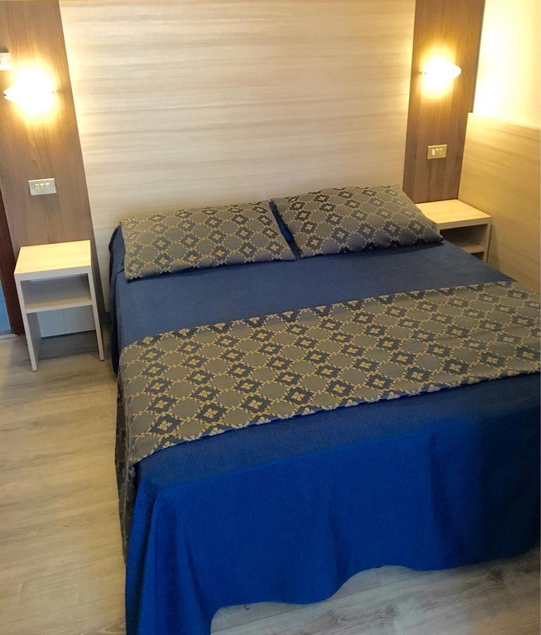 Hotel Della Motta Bellaria-Igea Marina Bagian luar foto