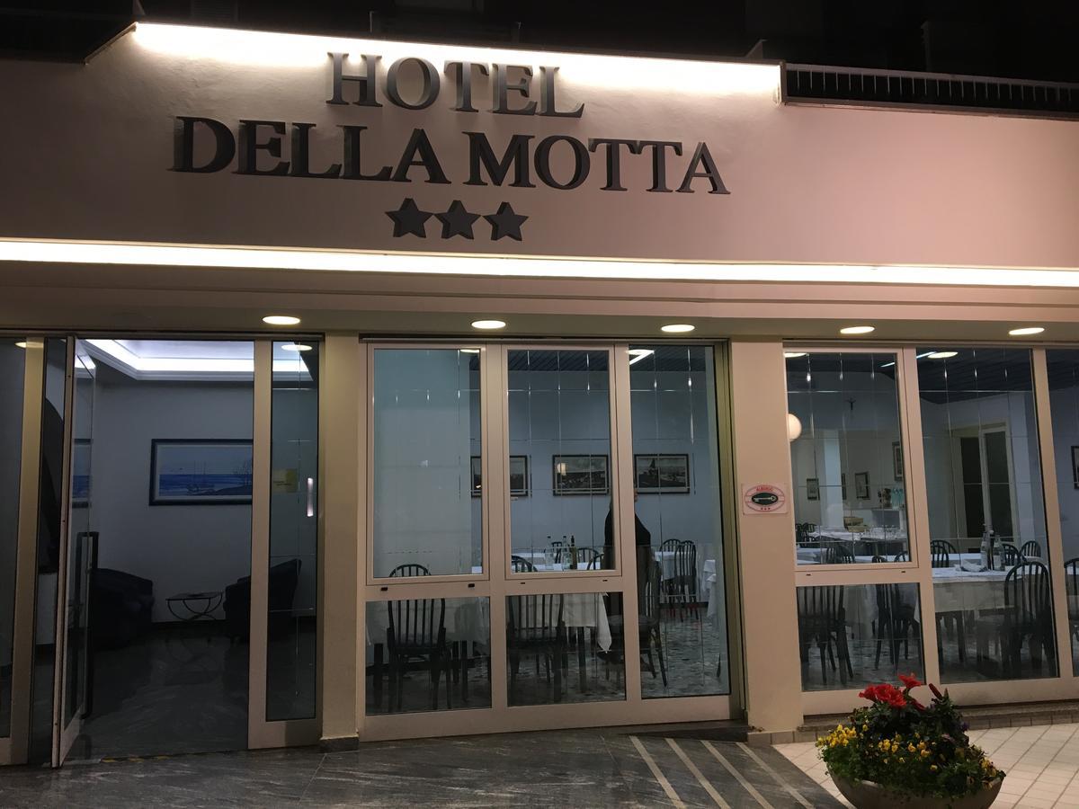 Hotel Della Motta Bellaria-Igea Marina Bagian luar foto
