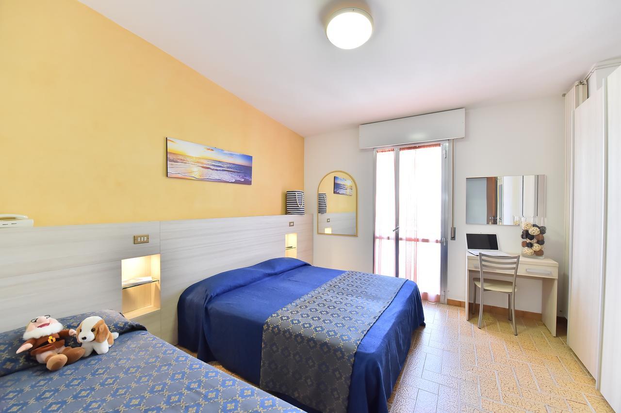 Hotel Della Motta Bellaria-Igea Marina Bagian luar foto