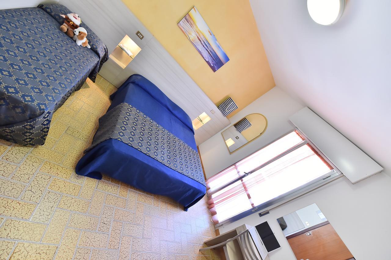 Hotel Della Motta Bellaria-Igea Marina Bagian luar foto